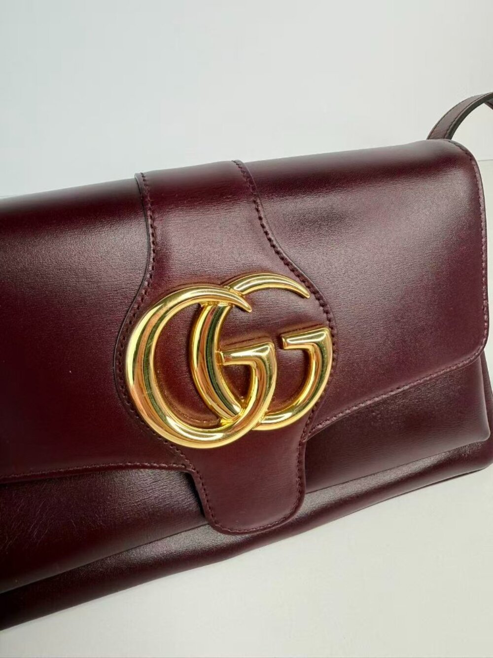 Gucci Arli Small Smooth Calfskin Leather Shoulder Crossbody Bag - Picture 4 of 11